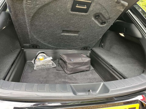 Lexus Ux 2.0 UX 250h 4x2 CVT 5dr 31