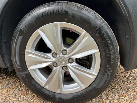 Lexus Ux 2.0 UX 250h 4x2 CVT 5dr 36