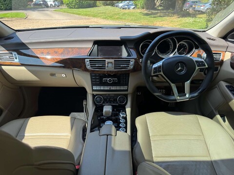 Mercedes-Benz CLS 5.5 CLS63 AMG Auto 4dr 11