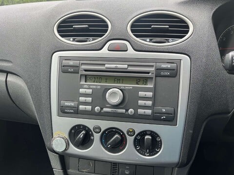 Ford Focus 1.6 Focus LX Auto 5dr 18