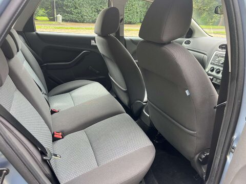 Ford Focus 1.6 Focus LX Auto 5dr 12
