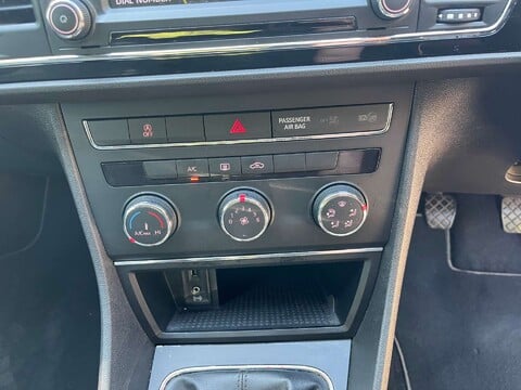 SEAT Leon 1.2 Leon SE Technology TSi 3dr 15