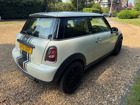 Mini Hatch 1.6 First 3dr 3