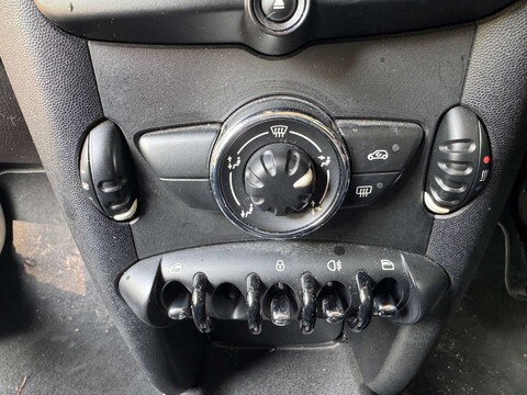 Mini Hatch 1.6 First 3dr 12