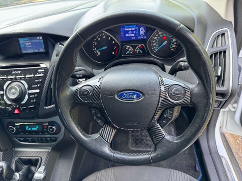 Ford Focus 1.0 Focus Titanium T 5dr 2