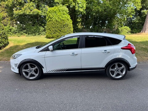 Ford Focus 1.0 Focus Titanium T 5dr 4