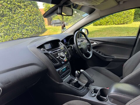 Ford Focus 1.0 Focus Titanium T 5dr 8