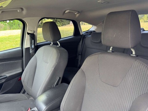 Ford Focus 1.0 Focus Titanium T 5dr 11