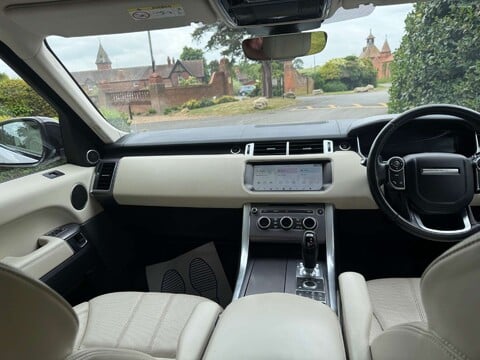 Land Rover Range Rover Sport 3.0 Range Rover Sport HSE SDV6 Auto 4WD 5dr 9