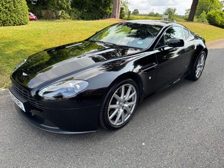 Aston Martin Vantage 4.7 Vantage V8 Auto 3dr
