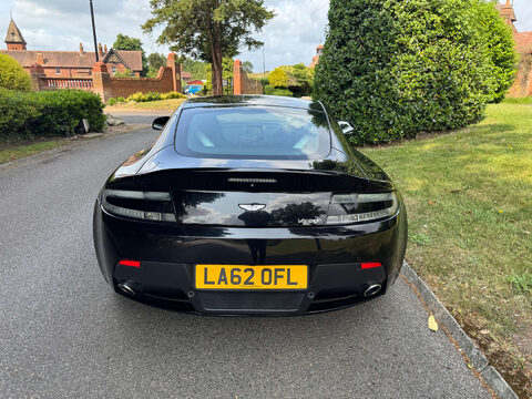 Aston Martin Vantage 4.7 Vantage V8 Auto 3dr 4
