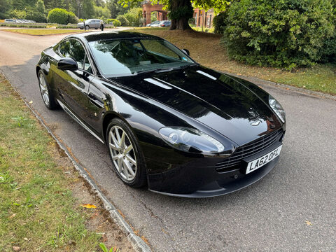 Aston Martin Vantage 4.7 Vantage V8 Auto 3dr 6