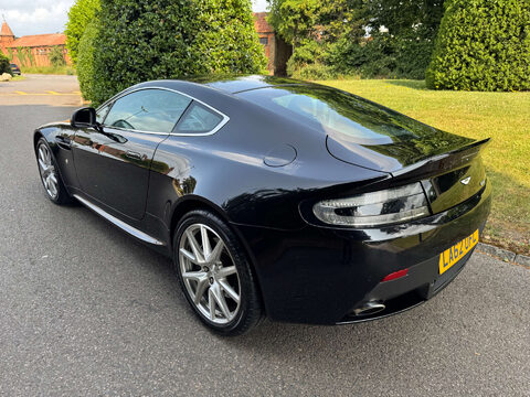 Aston Martin Vantage 4.7 Vantage V8 Auto 3dr 8
