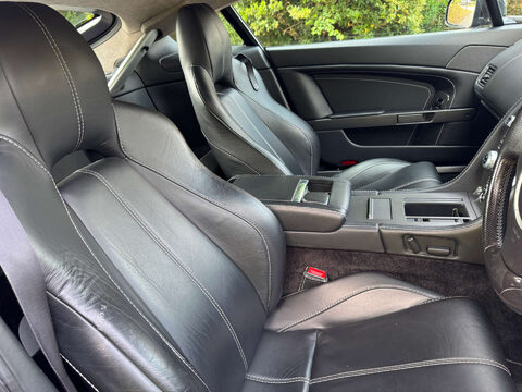 Aston Martin Vantage 4.7 Vantage V8 Auto 3dr 10