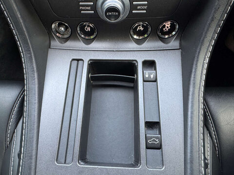 Aston Martin Vantage 4.7 Vantage V8 Auto 3dr 11