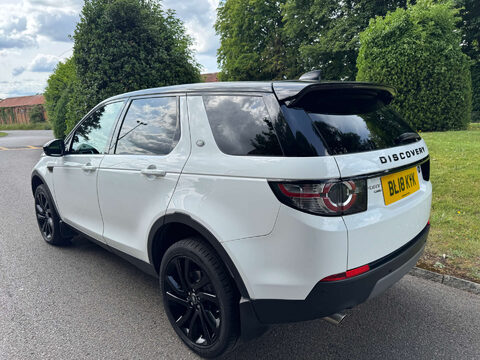 Land Rover Discovery Sport 2.0 Discovery Sport Black HSE TD4 Auto 4WD 5dr 3