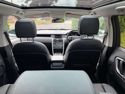 Land Rover Discovery Sport 2.0 Discovery Sport Black HSE TD4 Auto 4WD 5dr 15