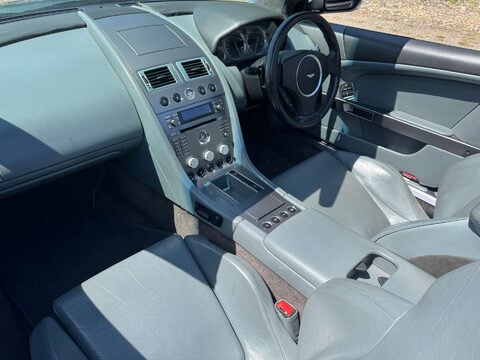 Aston Martin DB9 5.9 DB9 Volante Auto 2dr 6