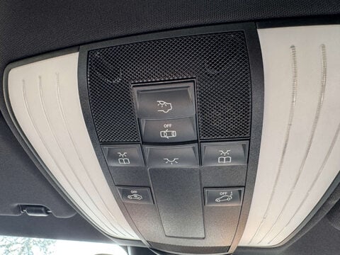 Mercedes-Benz CLS 2.1 CLS250 CDi BlueEfficiency Sport Auto 4dr 23