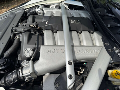Aston Martin DB9 5.9 DB9 2dr 26