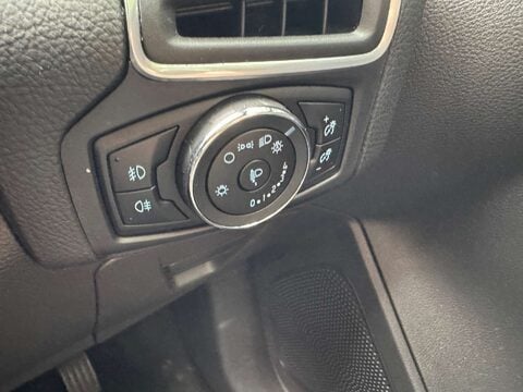 Ford Focus 1.0 Focus Titanium Navigator T 5dr 17