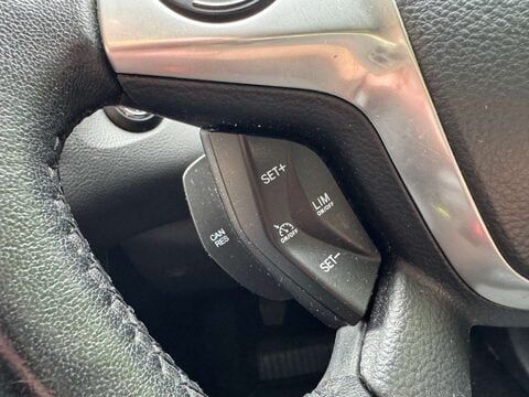 Ford Focus 1.0 Focus Titanium Navigator T 5dr 12
