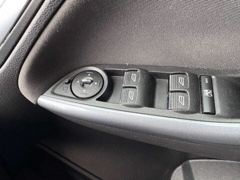 Ford Focus 1.0 Focus Titanium Navigator T 5dr 13