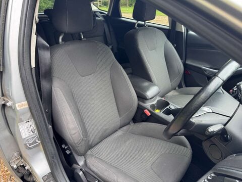 Ford Focus 1.0 Focus Titanium Navigator T 5dr 16
