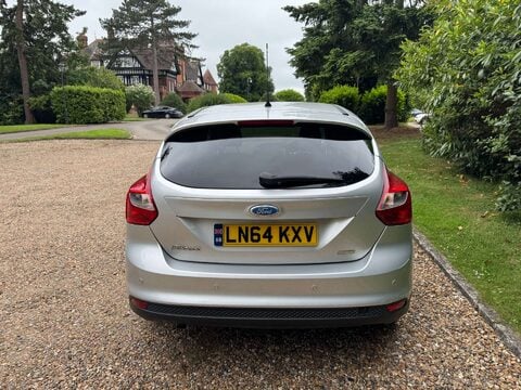 Ford Focus 1.0 Focus Titanium Navigator T 5dr 4