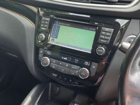 Nissan Qashqai 1.2 Qashqai N-Connecta DiG-T 5dr 9