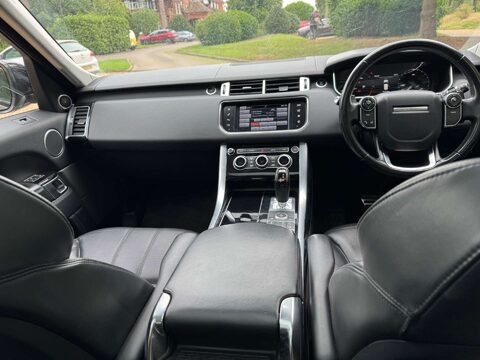 Land Rover Range Rover Sport 3.0 Range Rover Sport HSE Dynamic SDV6 Auto 4WD 5dr 16
