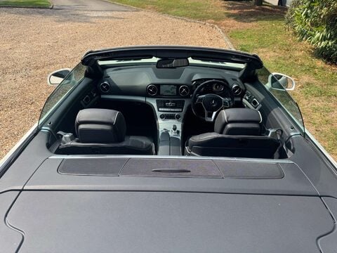 Mercedes-Benz SL Series 3.0 SL400 AMG Sport 2dr 17