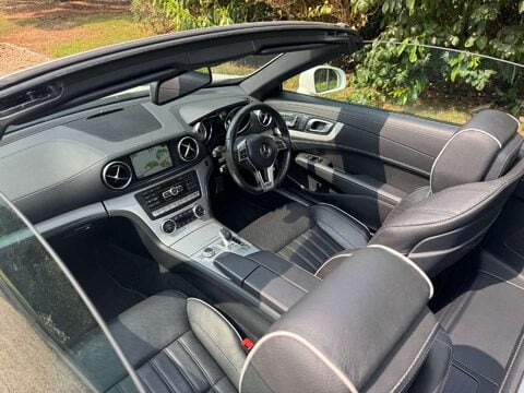 Mercedes-Benz SL Series 3.0 SL400 AMG Sport 2dr 16