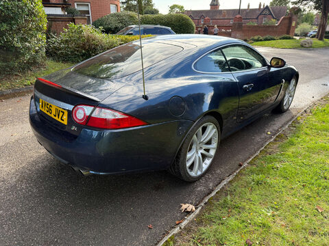 Jaguar XK 4.2 XKR 4.2 Auto 3dr 9