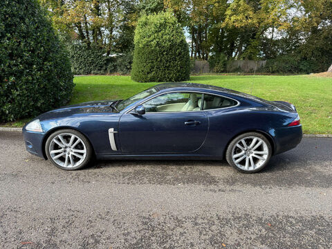 Jaguar XK 4.2 XKR 4.2 Auto 3dr 8
