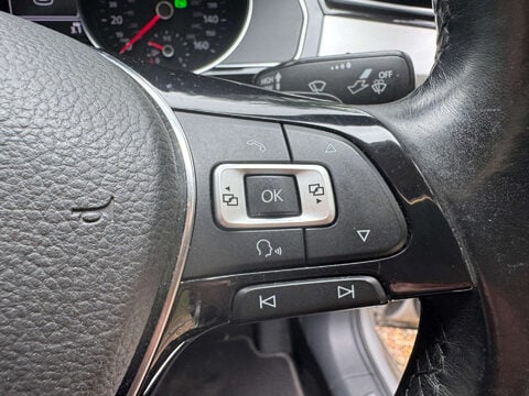 Volkswagen Passat 1.6 Passat SE Business TDI BlueMotion Technology Semi-Auto 4dr 29
