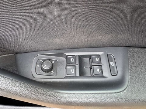 Volkswagen Passat 1.6 Passat SE Business TDI BlueMotion Technology Semi-Auto 4dr 12