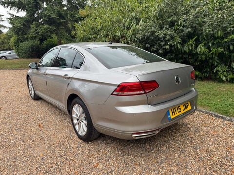 Volkswagen Passat 1.6 Passat SE Business TDI BlueMotion Technology Semi-Auto 4dr 5