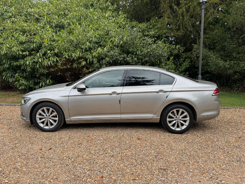 Volkswagen Passat 1.6 Passat SE Business TDI BlueMotion Technology Semi-Auto 4dr 3