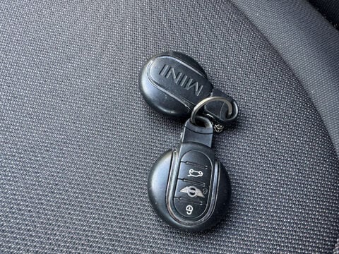 Mini Hatch 1.5 Cooper 3dr 22