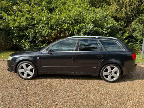 Audi A4 2.0 A4 Avant S Line TDI Auto 5dr 3