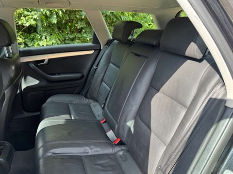 Audi A4 2.0 A4 Avant S Line TDI Auto 5dr 12