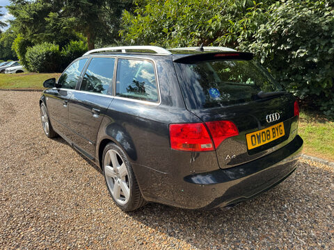 Audi A4 2.0 A4 Avant S Line TDI Auto 5dr 4
