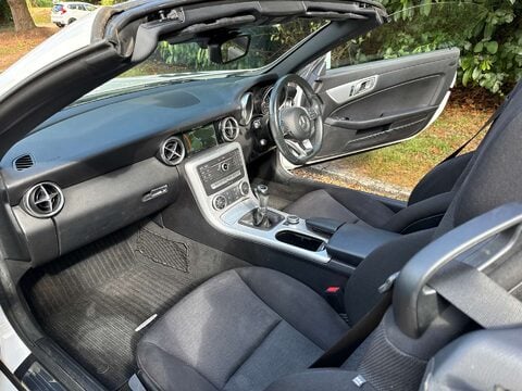 Mercedes-Benz SLC 2.0 SLC 200 Sport 2dr 17