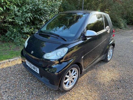Smart Fortwo Coupe 1.0 MHD Passion Coupe 2dr Petrol SoftTouch Euro 5 (s/s) (71 bhp)
