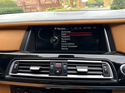 BMW 7 Series 4.4 750i M Sport Auto 4dr 32