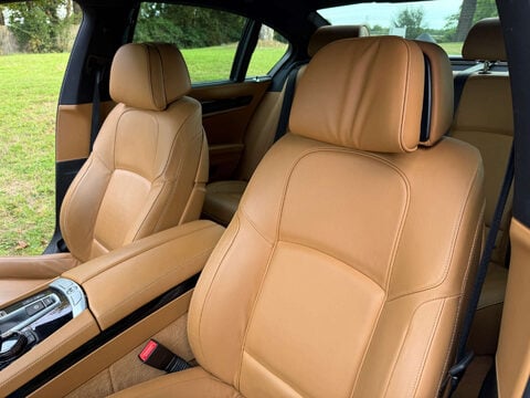 BMW 7 Series 4.4 750i M Sport Auto 4dr 23