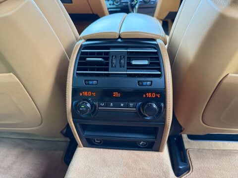 BMW 7 Series 4.4 750i M Sport Auto 4dr 13