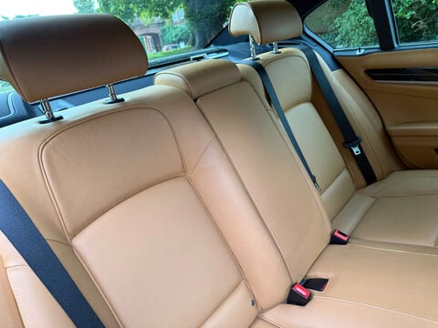 BMW 7 Series 4.4 750i M Sport Auto 4dr 10