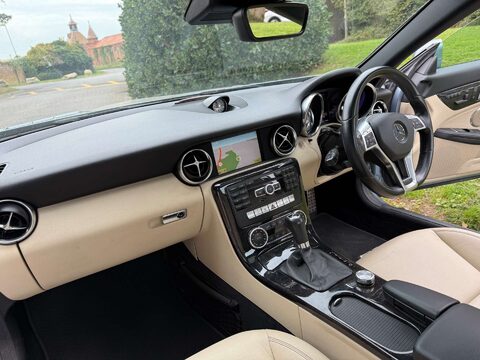 Mercedes-Benz SLK 1.8 SLK 250 AMG Sport Edition 125 BlueEfficiency Auto 2dr 11